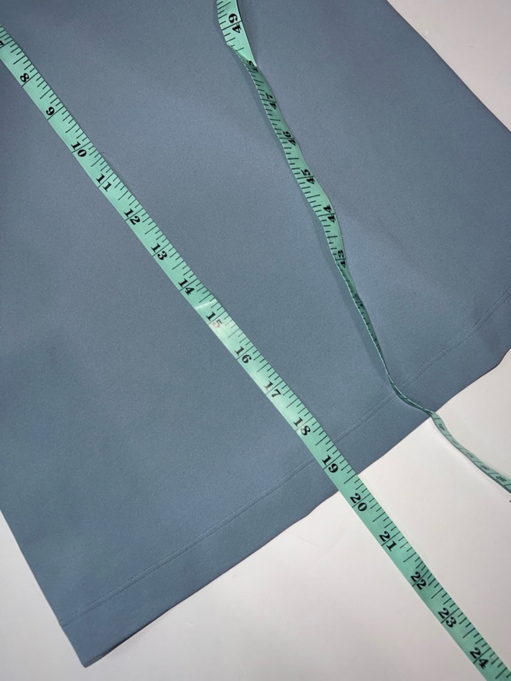 lululemon athletica Dusty Blue Racerback Tank size 6 - Picture 5 of 6